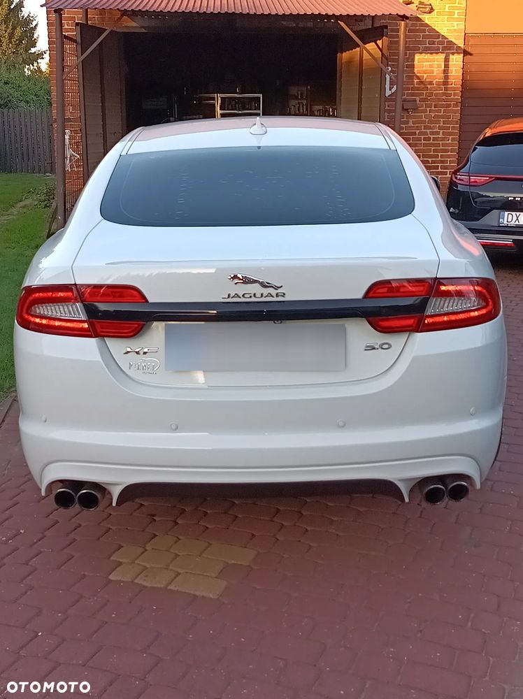 Jaguar XF - 4