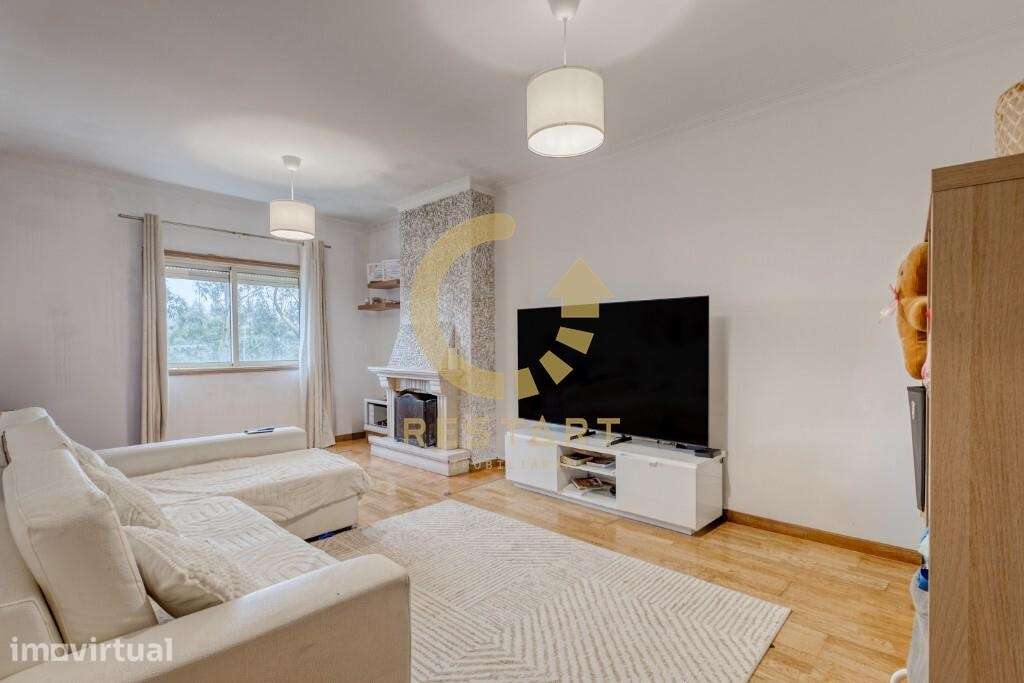 Apartamento T1+1 à venda em Pedroso - Rua do Casal - Grande imagem: 2/26