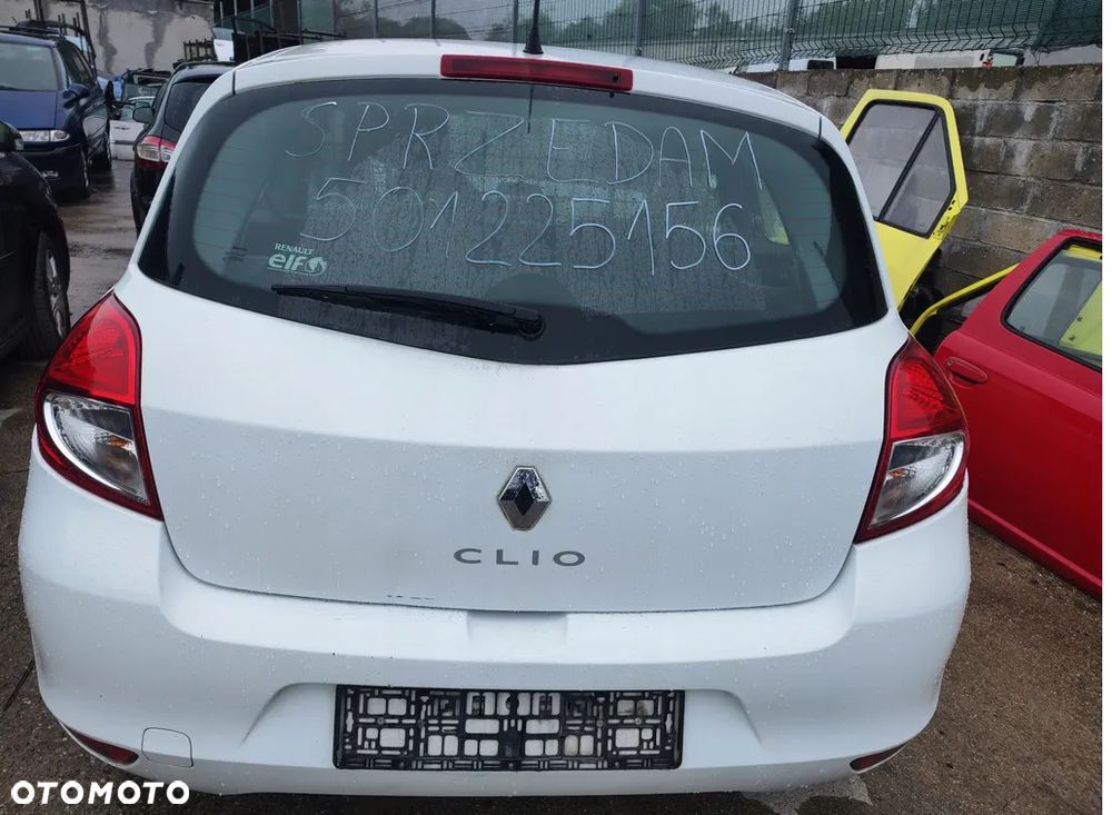 RENAULT CLIO III lift PAS TYŁ WANNA PODŁOGA 2013 - 1