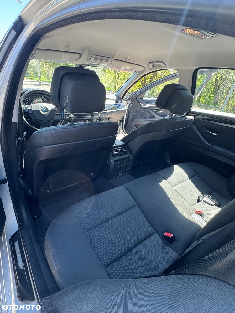 BMW Seria 5 520d - 12