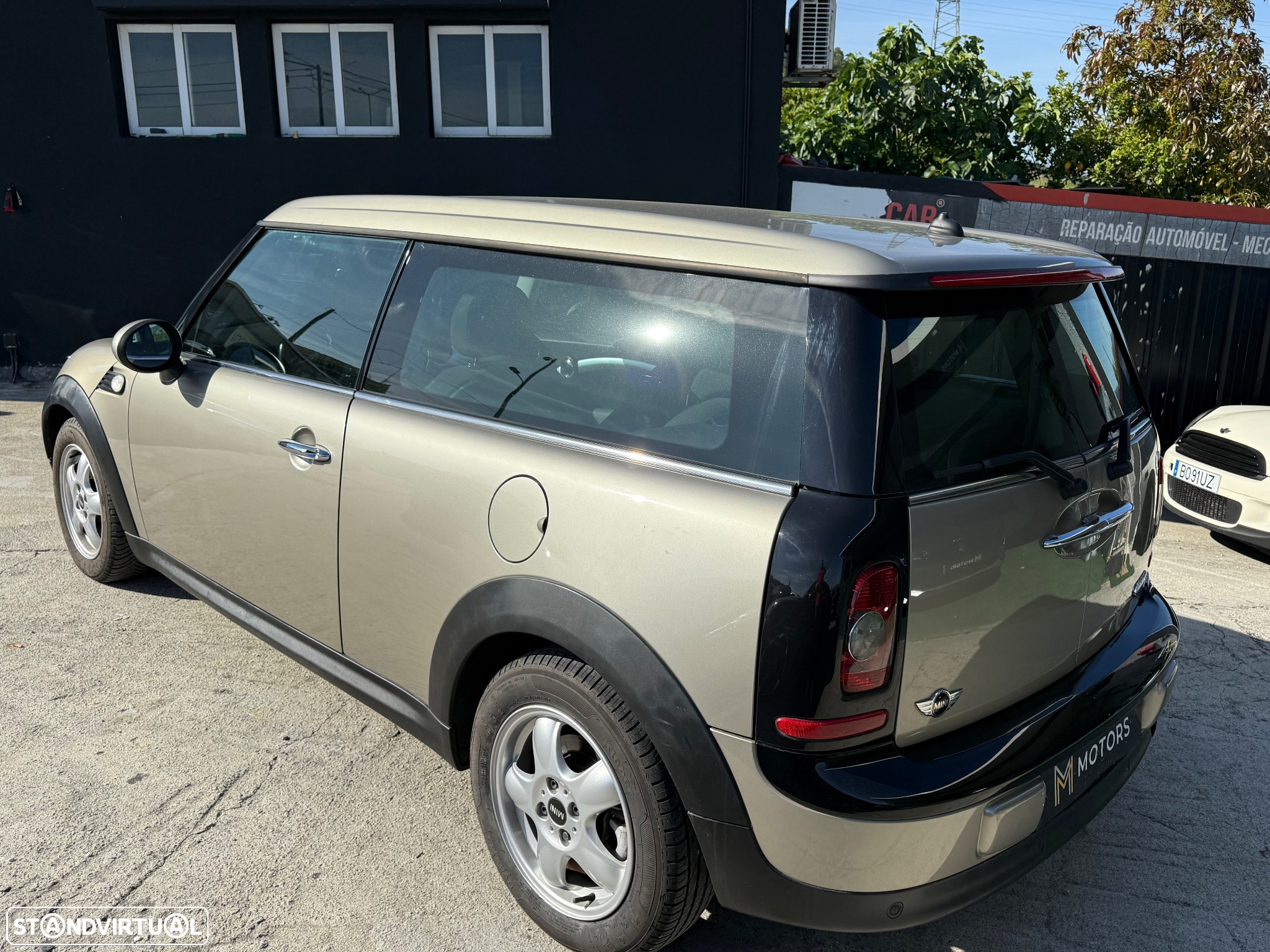 MINI Clubman Cooper D - 4