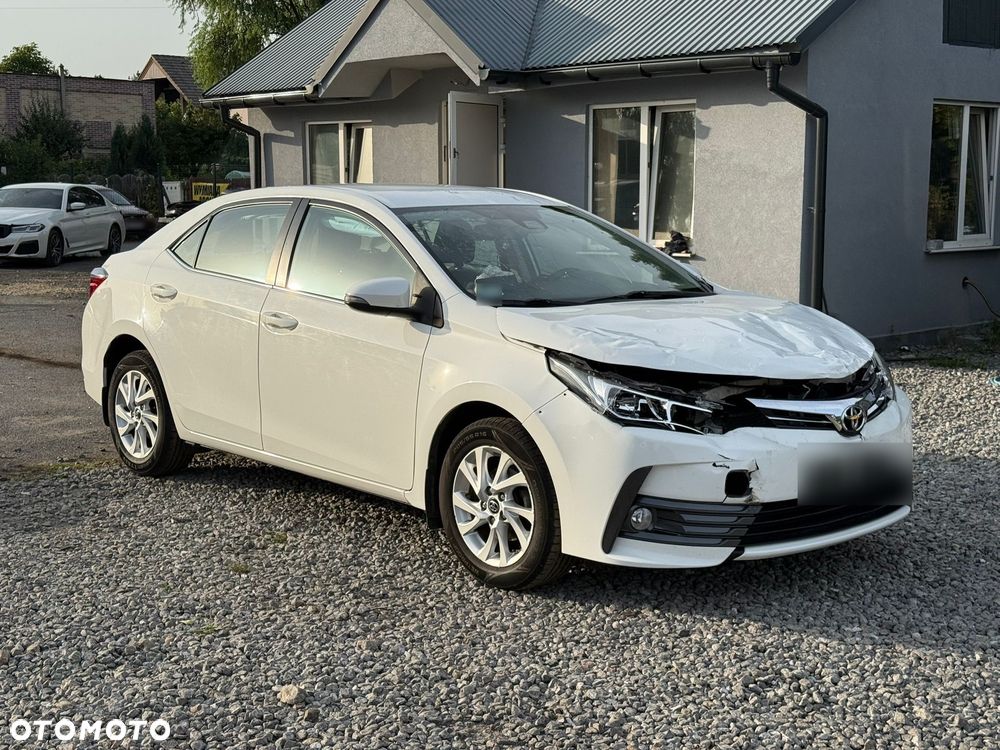 Toyota Corolla 1.6 Active - 3