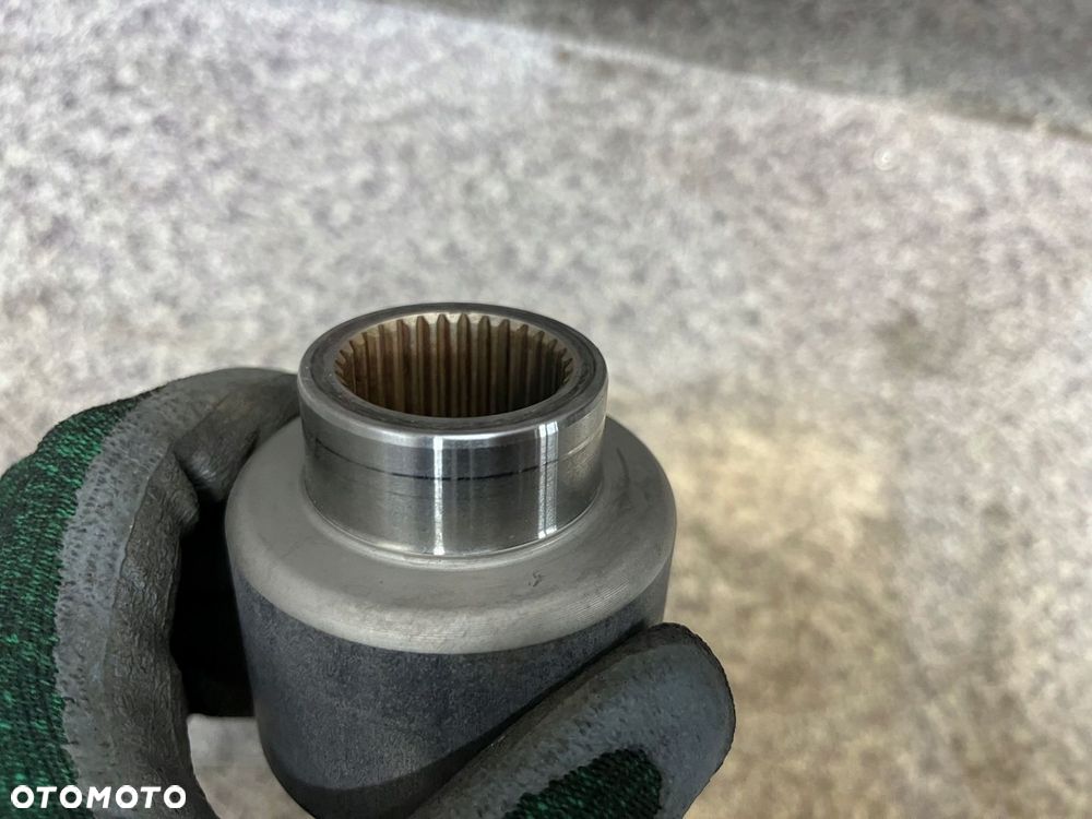 Kolnierz lacznik flansza reduktora skrzyni begow 7G 722 ML W164 W251 GLS GL - 3