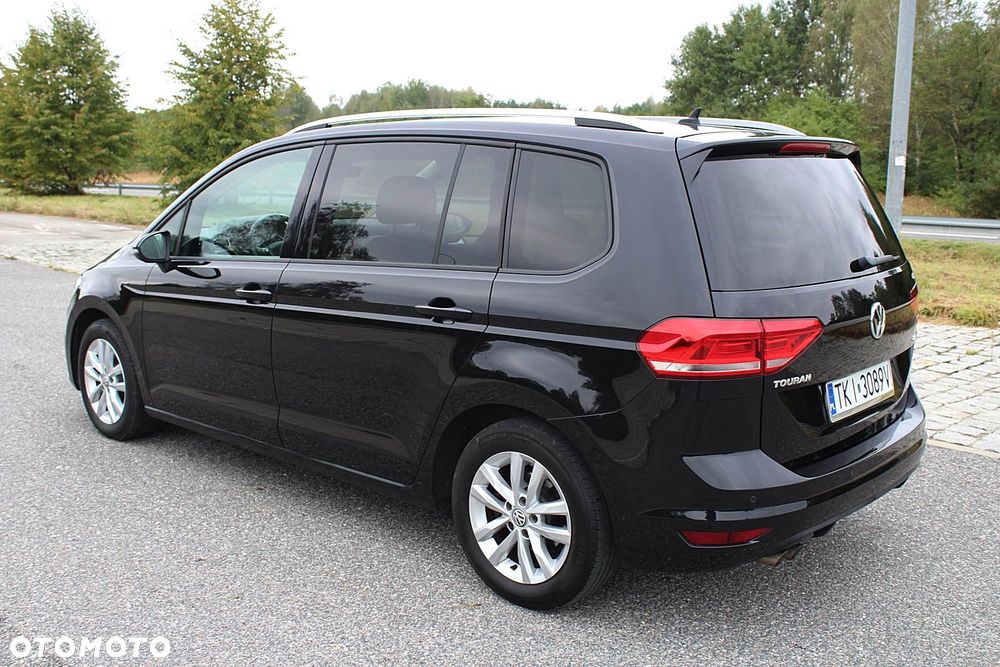 Volkswagen Touran 2.0 TDI SCR Highline - 13