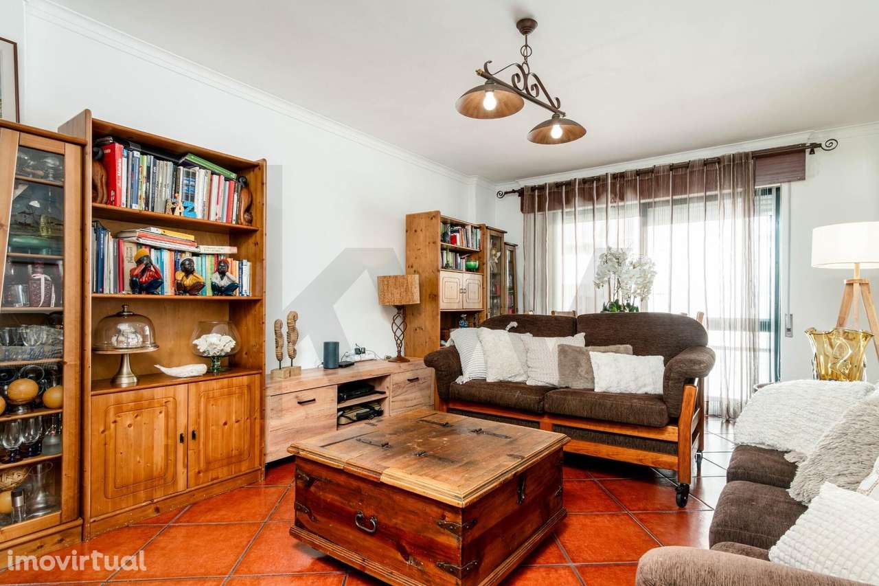 Apartamento T2 com Lareira e Arrecadação, Baixa Banheira - Grande imagem: 3/25