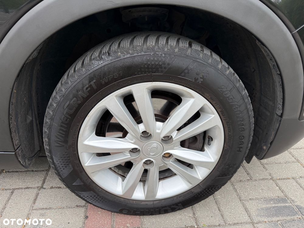 SsangYong/KGM Tivoli e-XGi 160 2WD Black+White - 34