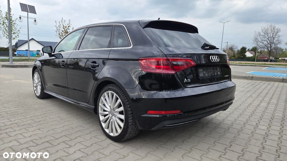 Audi A3 Sportback - 15