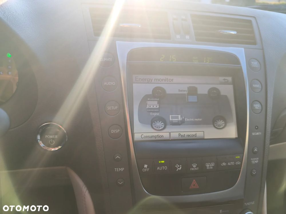 Lexus GS 450h Prestige + - 29