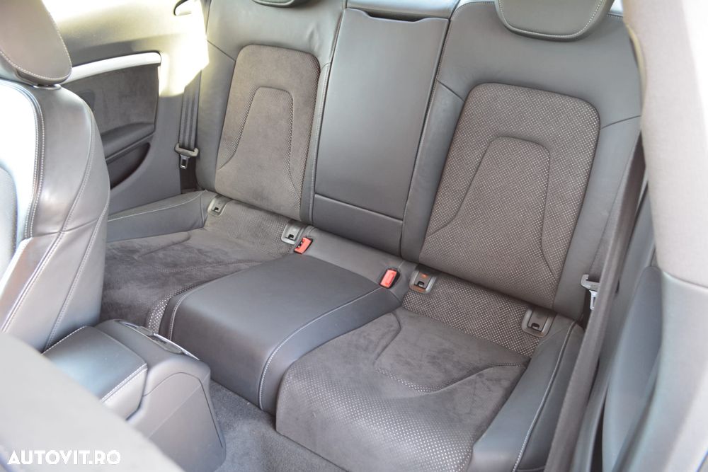 Audi A5 2.0 TDI quattro Stronic - 12