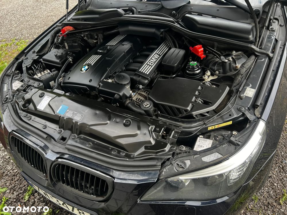 BMW Seria 5 530xi - 38