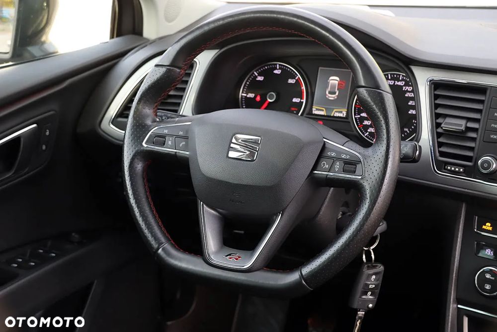 Seat Leon Sportstourer 2.0 TDI FR Plus - 32