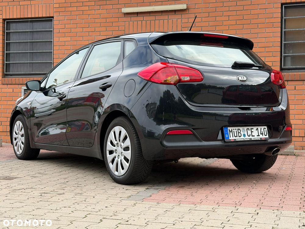 Kia Ceed 1.4 L - 3