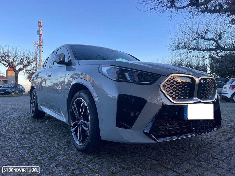 BMW iX2 xDrive30 Pack Desportivo M - 8