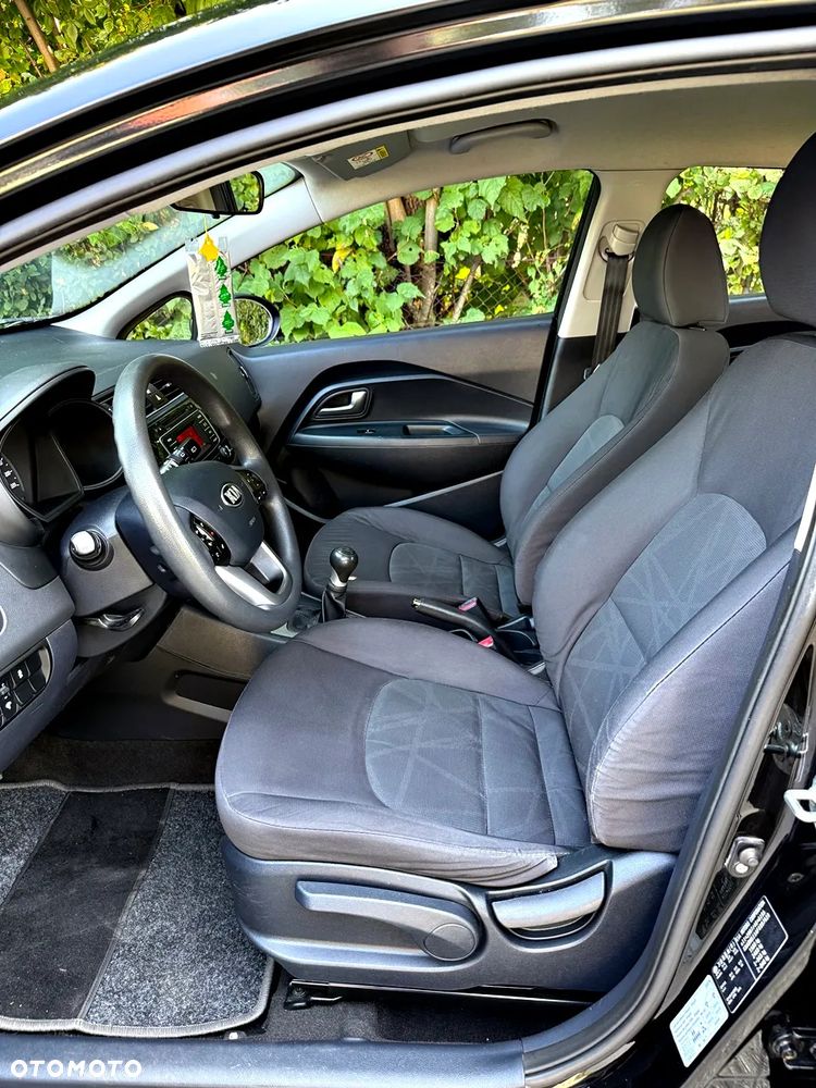 Kia Rio 1.2 Dream-Team Edition - 10