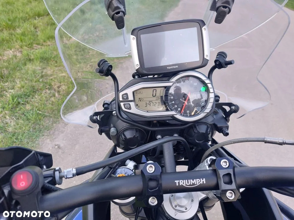 Triumph Tiger - 9
