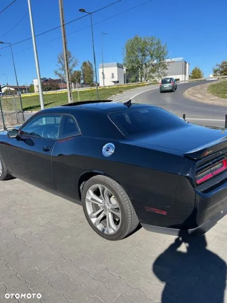 Dodge Challenger - 6