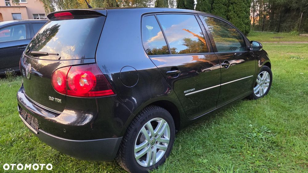 Volkswagen Golf 2.0 TDI DPF Comfortline - 4
