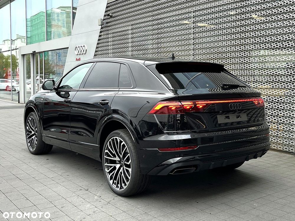 Audi Q8 - 4