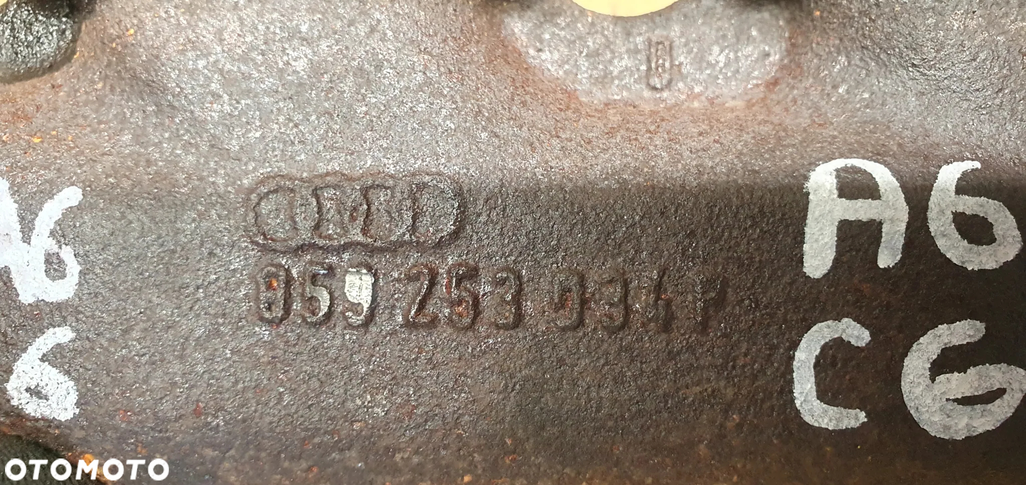 Kolektor wydechowy prawy Audi A6 C6 2.7 TDI 059253034P - 6