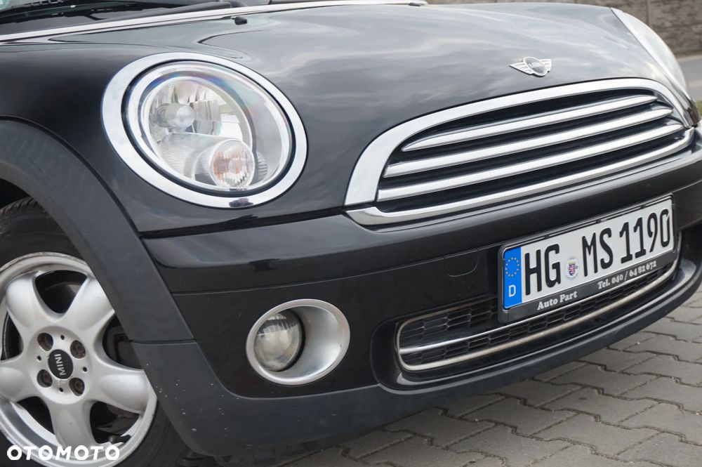 MINI Cooper Standard - 1