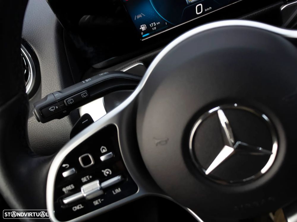 Mercedes-Benz GLB 180 d Progressive - 23