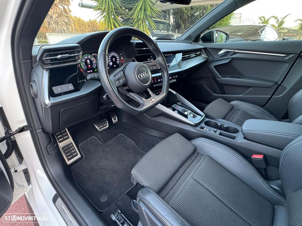 Audi A3 Sportback 45 TFSIe S tronic S line - 30