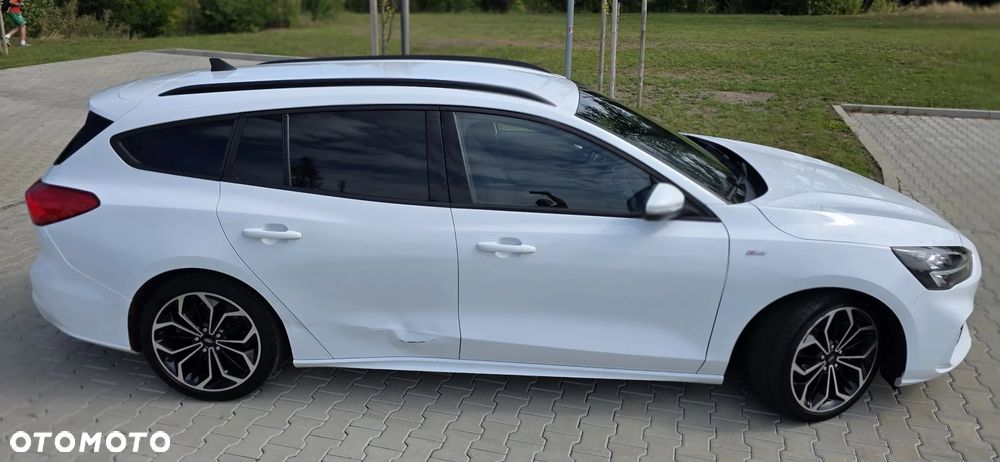Ford Focus 1.0 EcoBoost mHEV ST-Line - 15