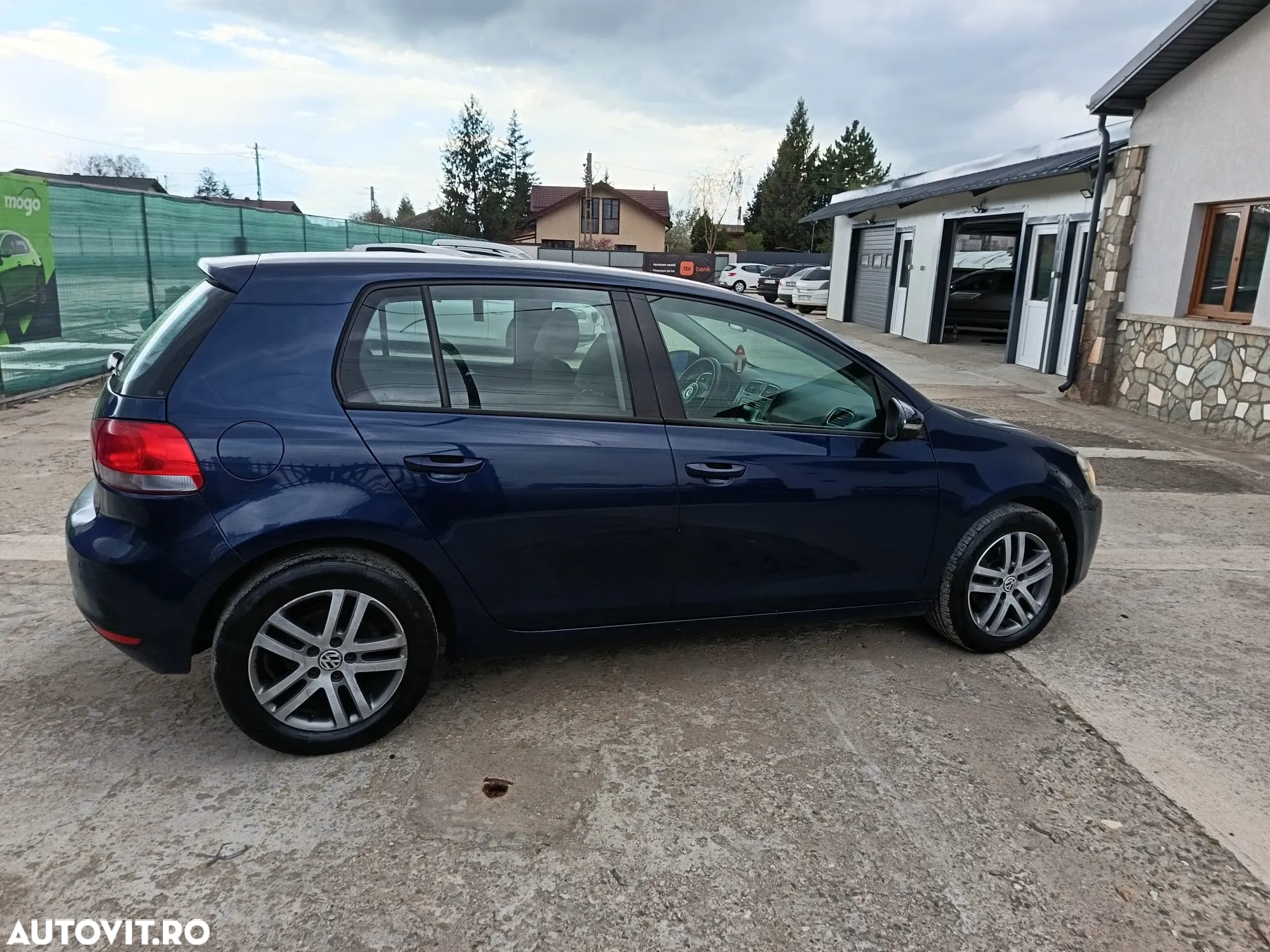 Volkswagen Golf 1.6 TDI DPF Comfortline - 6