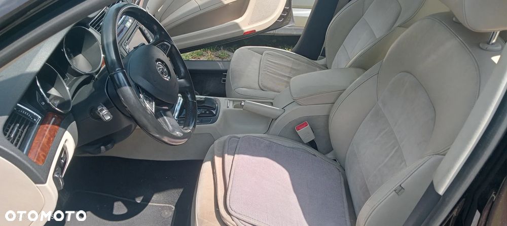 Skoda Superb 2.0 TDI 4x4 Elegance DSG - 6