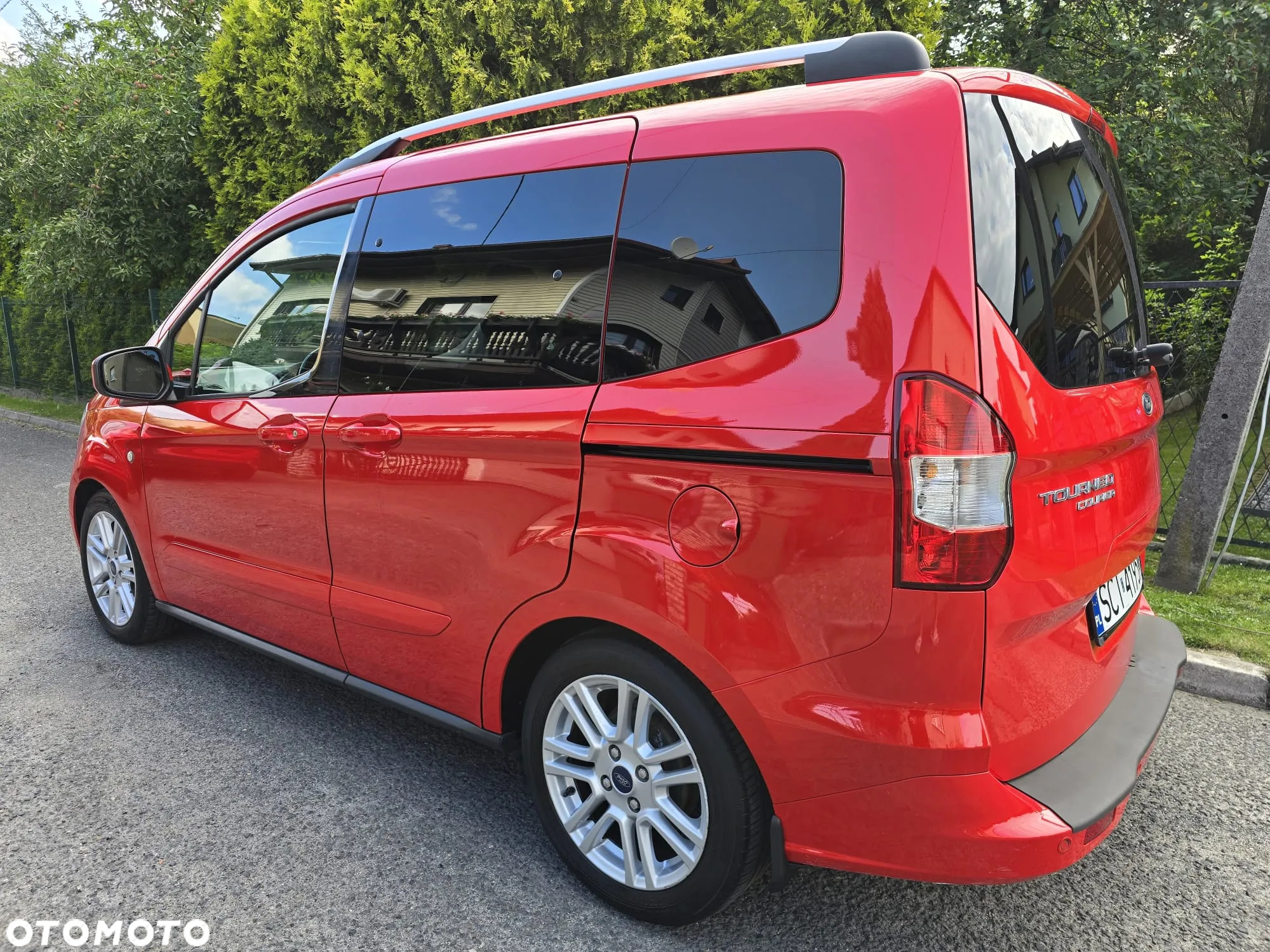 Ford Tourneo Courier 1.0 EcoBoost Titanium - 11