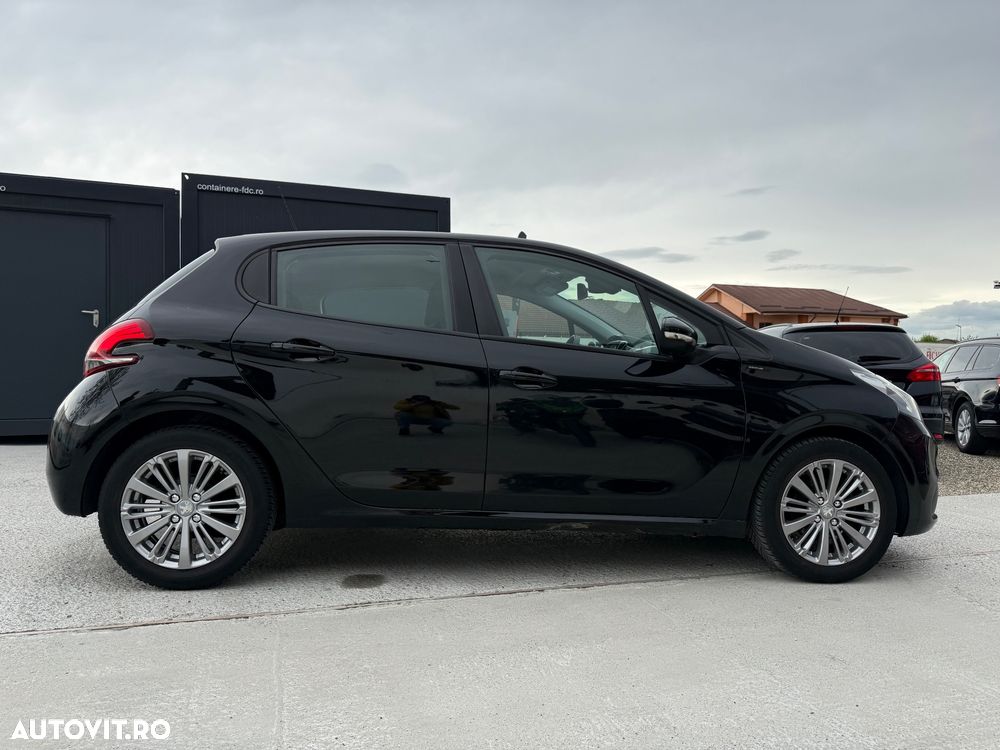 Peugeot 208 PureTech 82 Stop & Start Signature - 6