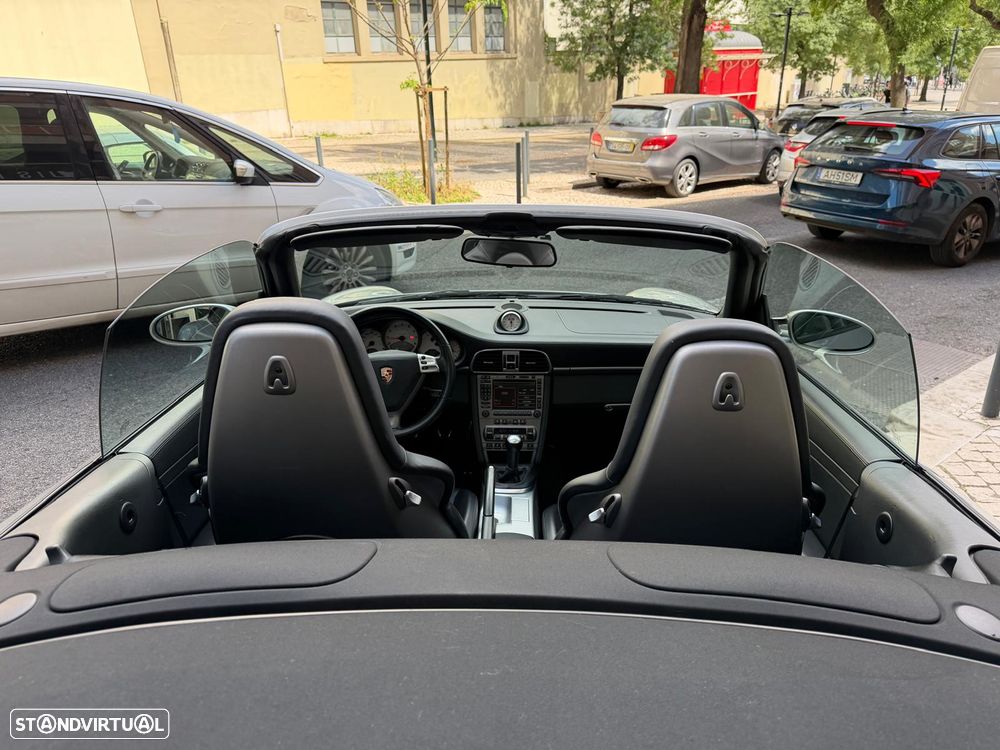Porsche 911 (997) Carrera 4 S - 36