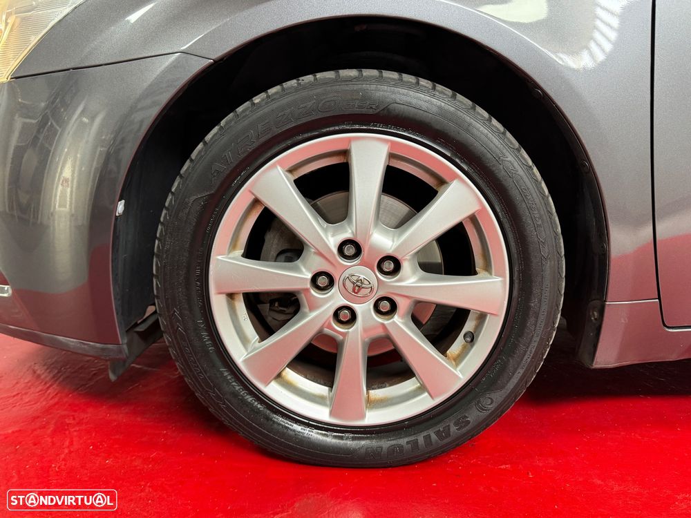 Toyota Avensis SW 2.0 D-4D Exclusive +Pele+GPS - 11