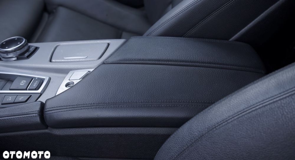 BMW Seria 5 525d xDrive Modern Line - 24