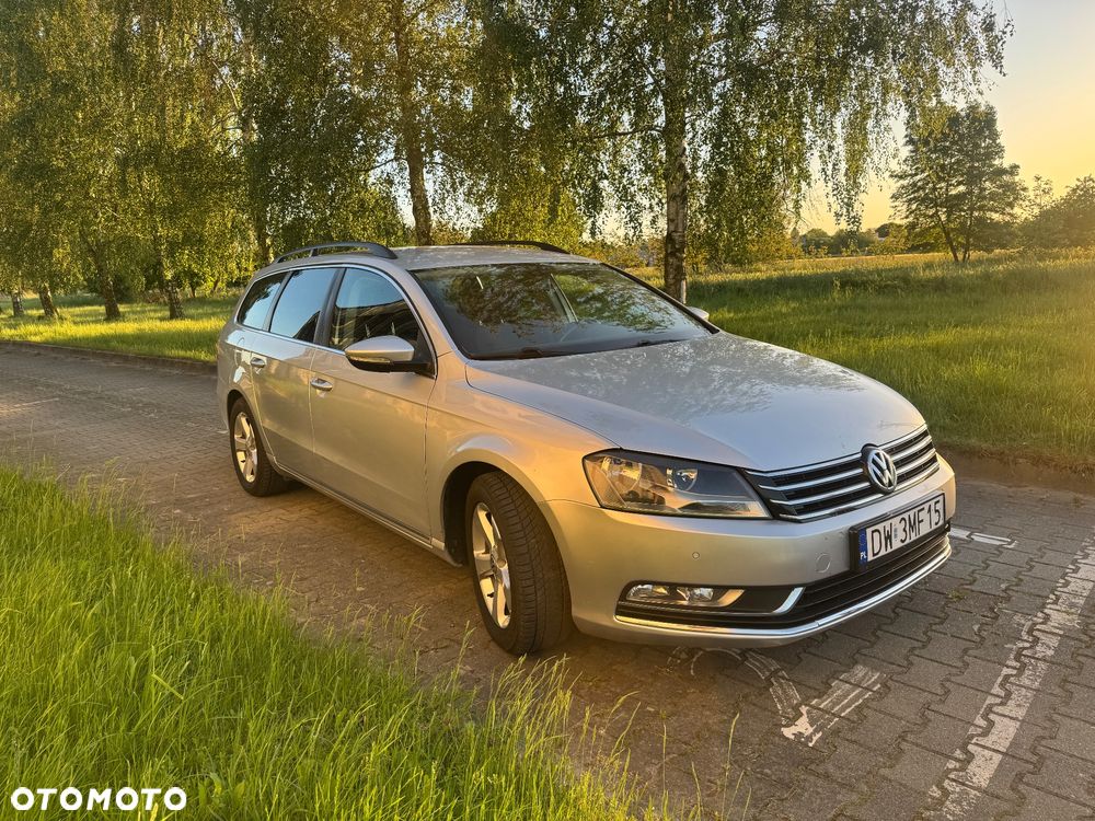 Volkswagen Passat 2.0 TDI Comfortline DSG - 2