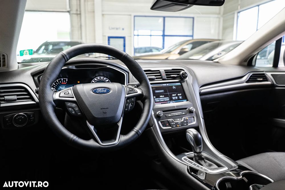 Ford Mondeo 2.0 TDCi Powershift - 29