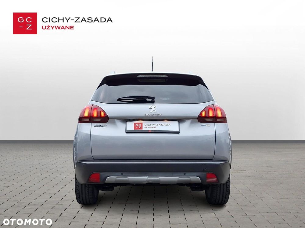 Peugeot 2008 1.2 Pure Tech Allure S&S - 4