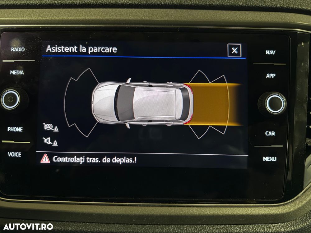 Volkswagen T-ROC 1.5 TSI DSG Style - 26