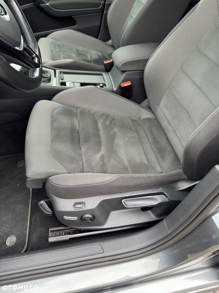 Volkswagen Golf 1.5 TSI BMT Highline - 14