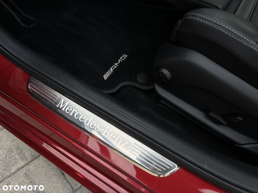 Mercedes-Benz Klasa C 300 d 9G-TRONIC AMG Line - 18