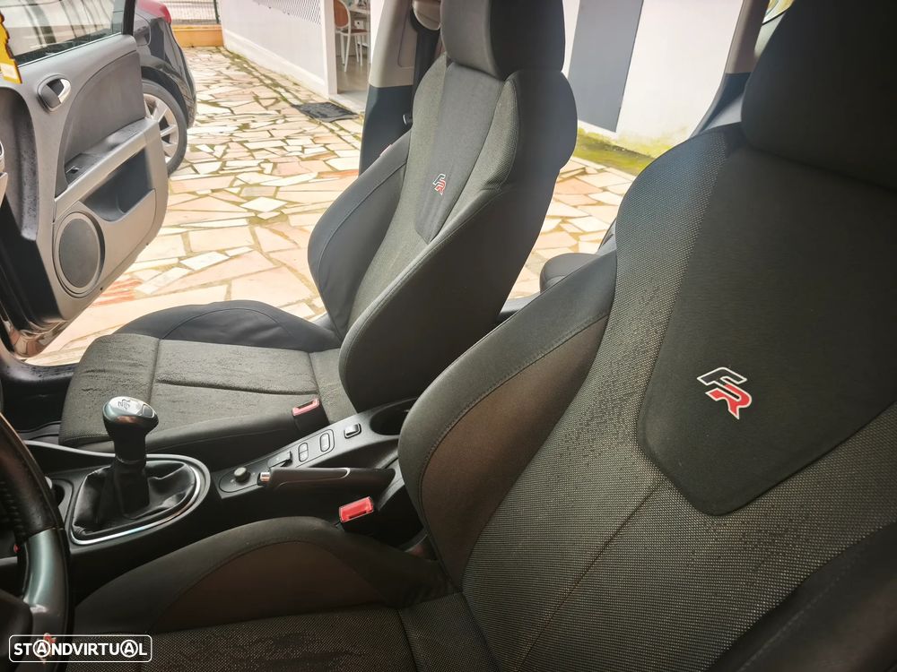SEAT Leon 2.0 TDI DPF FR - 10