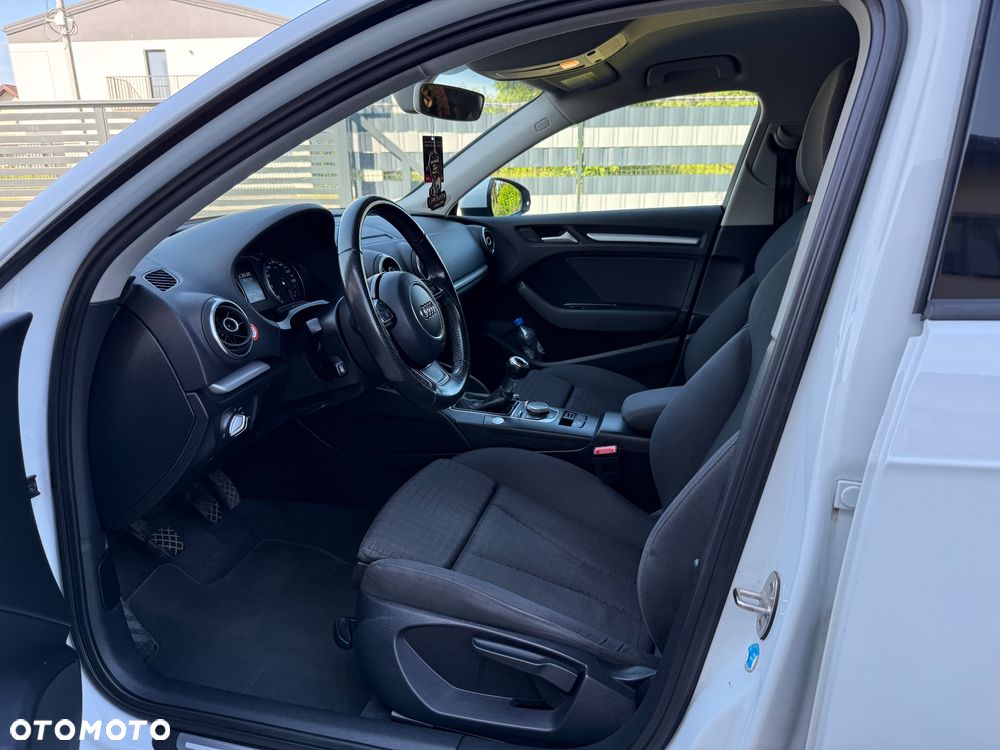 Audi A3 Sportback 1.6 TDI - 6