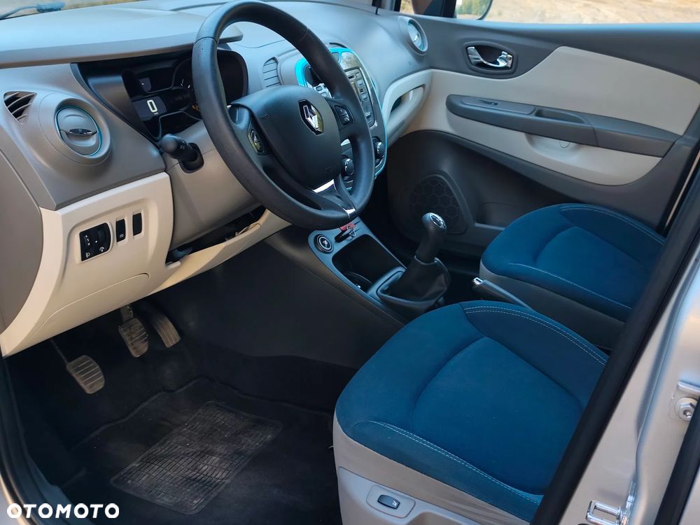Renault Captur - 24