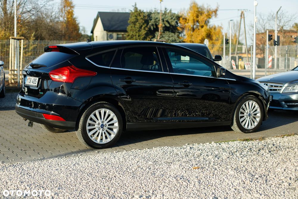 Ford Focus ver-1-0-ecoboost-titanium-x - 15
