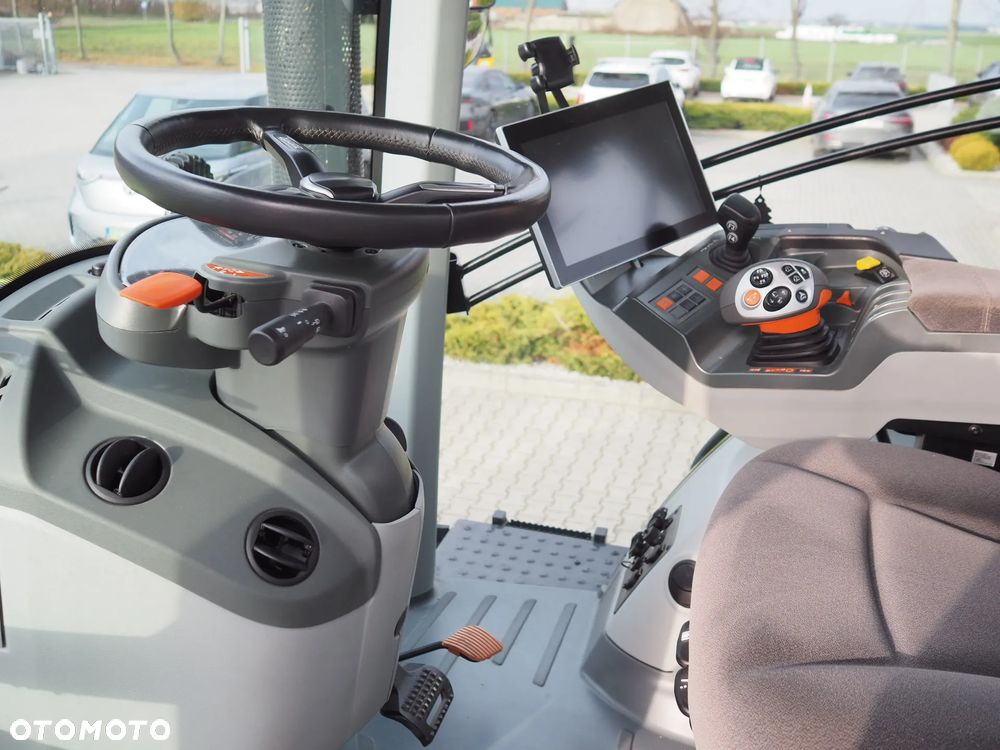 Claas Axion 850 CEBIS - 7