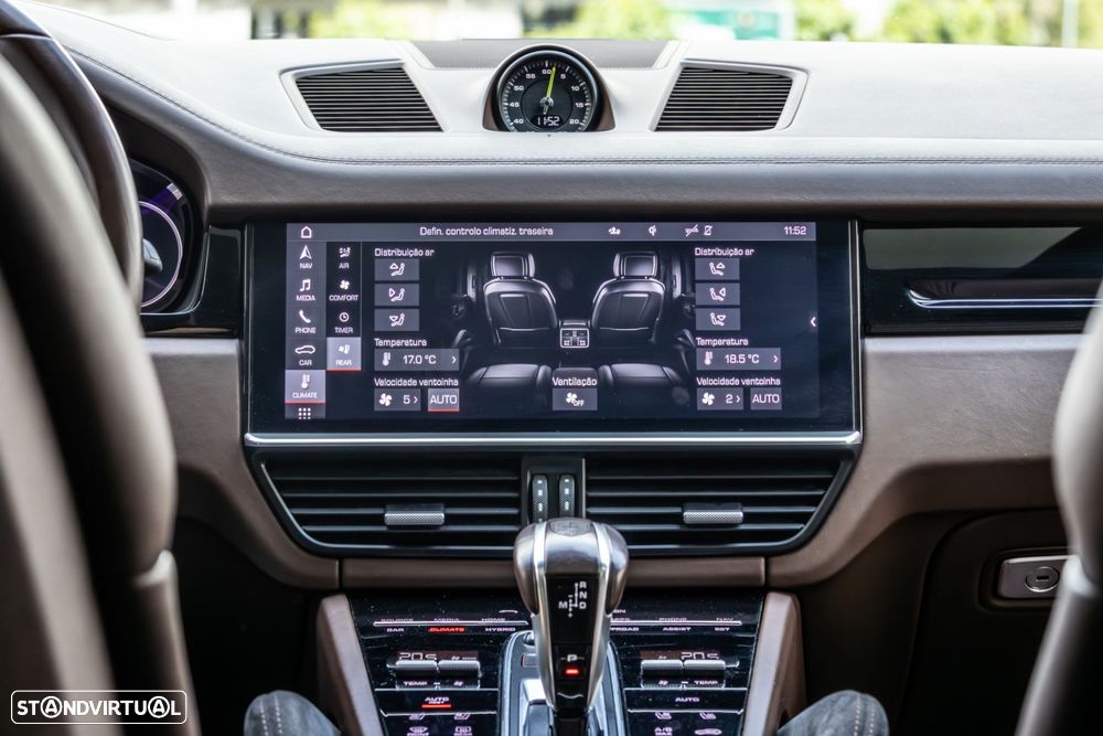 Porsche Cayenne Coupé E-Hybrid - 48