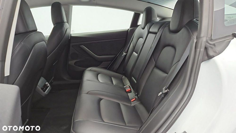 Tesla Model 3 Long Range RWD - 19