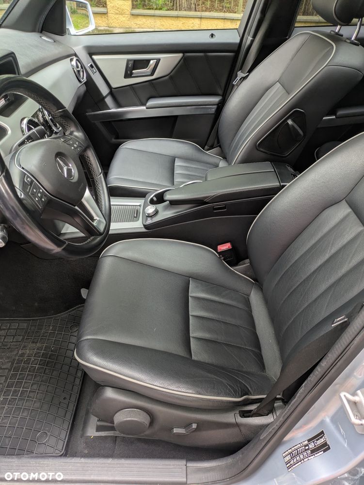Mercedes-Benz GLK 220 CDI DPF BlueEFFICIENCY 7G-TRONIC SPORT EDITION - 17