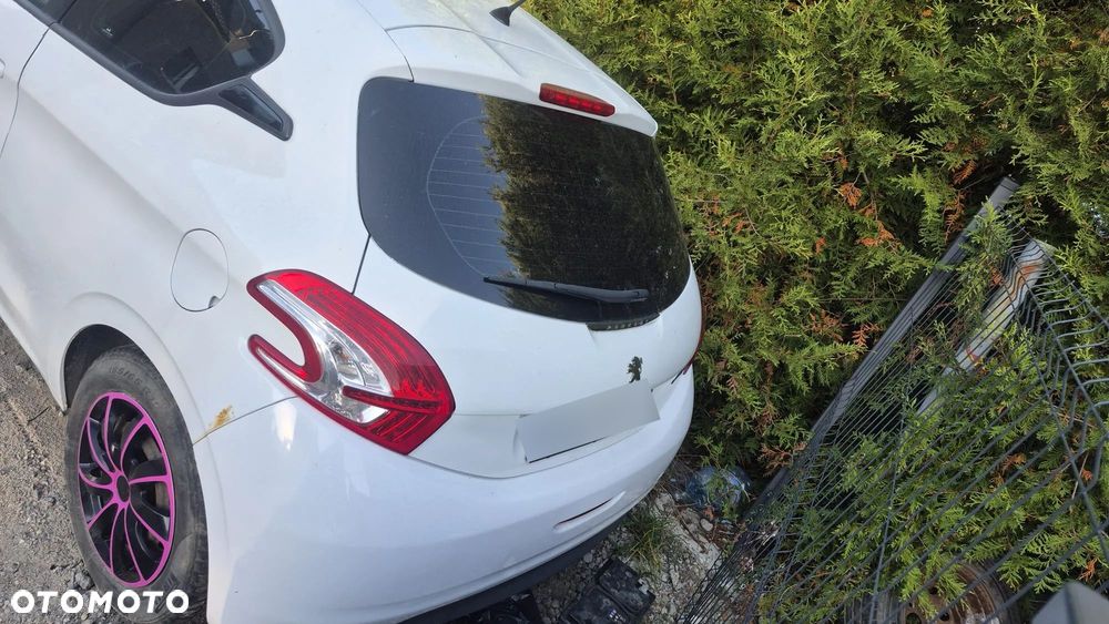 Peugeot 208 1.4 HDi Access - 4