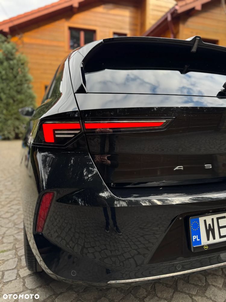 Opel Astra 1.2 T Elegance S&S - 13